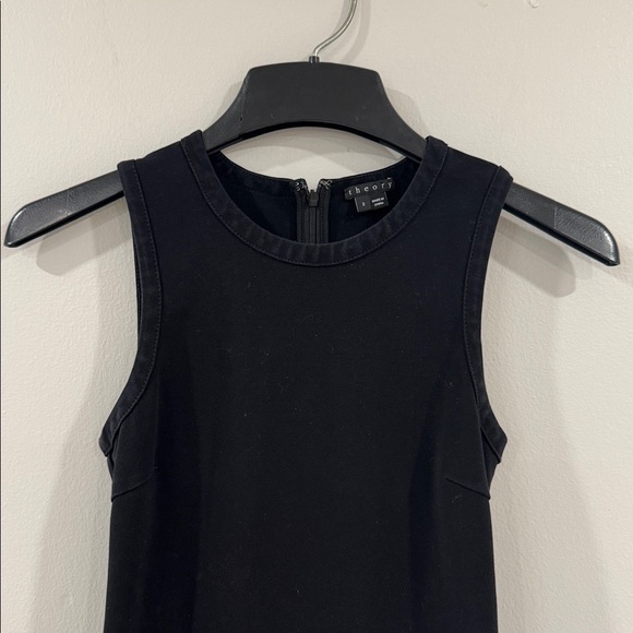 Theory classic little black pencil dress closet staple - Picture 2 of 5